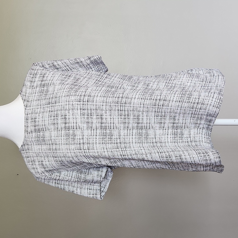 Worthington Top Small Black & White